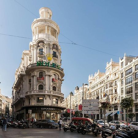 M&F Gran Via 3 Hab Apartment มาดริด ภายนอก รูปภาพ