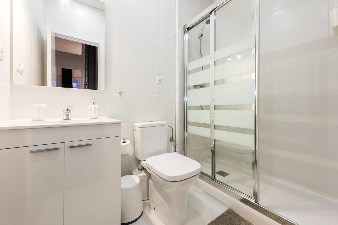 M&F Gran Via 3 Hab Apartment มาดริด ภายนอก รูปภาพ